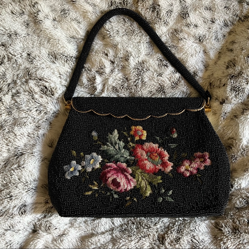 Vintage • Beaded cross-stitched floral clutch •